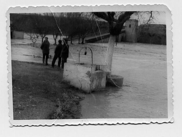 Puente del Obispo - Puente del Obispo. Riada del Guadalaquivir de 1963. Fotografa propiedad de D. Sebastian Rivera Leiva