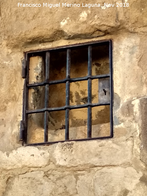 Puerta del Barbudo - Puerta del Barbudo. Hornacina vaca