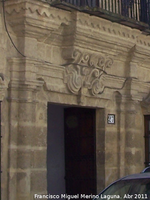 Palacio de la Calle San Pedro n 27 - Palacio de la Calle San Pedro n 27. Portada