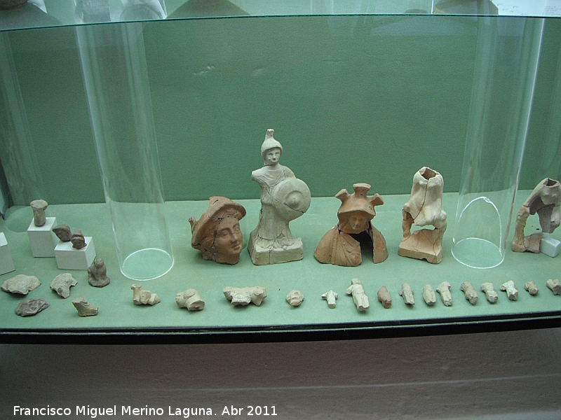 Yacimiento de Urso - Yacimiento de Urso. Figurillas romanas