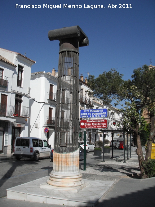 Plaza Rodrguez Marn - Plaza Rodrguez Marn. Columna