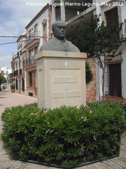 Monumento a Manuel Garca Morente - Monumento a Manuel Garca Morente. 