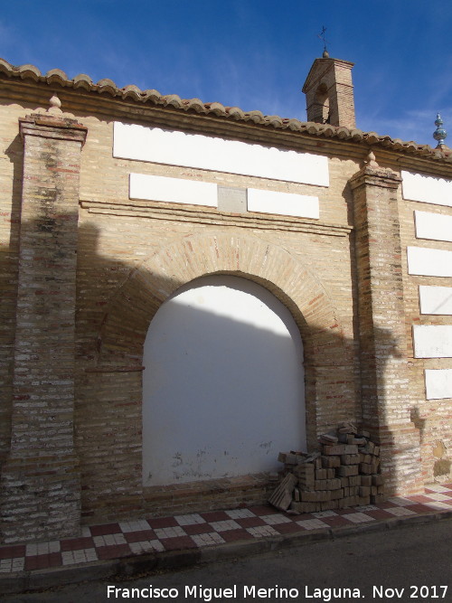 Ermita de la Soledad - Ermita de la Soledad. Portada lateral