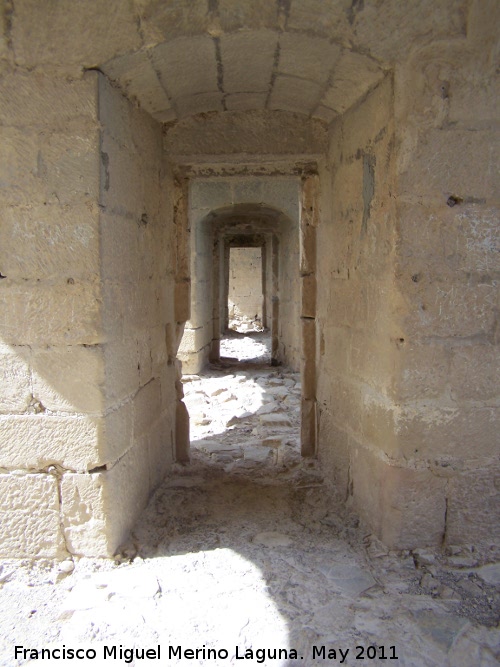 Puente de Mazuecos - Puente de Mazuecos. Interior