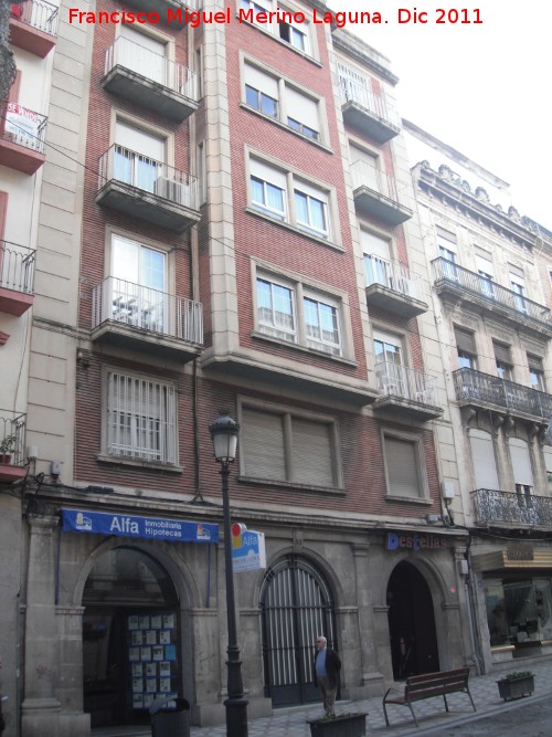 Edificio de la Calle Bernab Soriano n 24 - Edificio de la Calle Bernab Soriano n 24. 