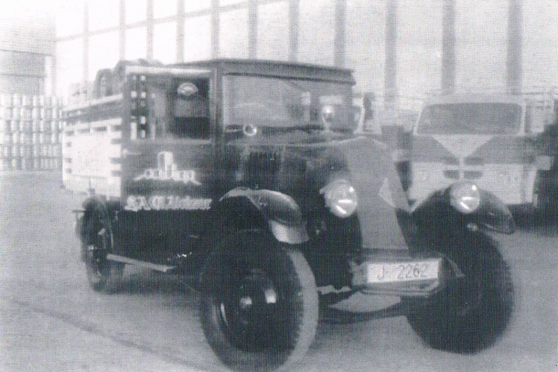 Fbrica El Alczar - Fbrica El Alczar. Foto antigua. Camioneta de Cervezas el Alczar de 1926