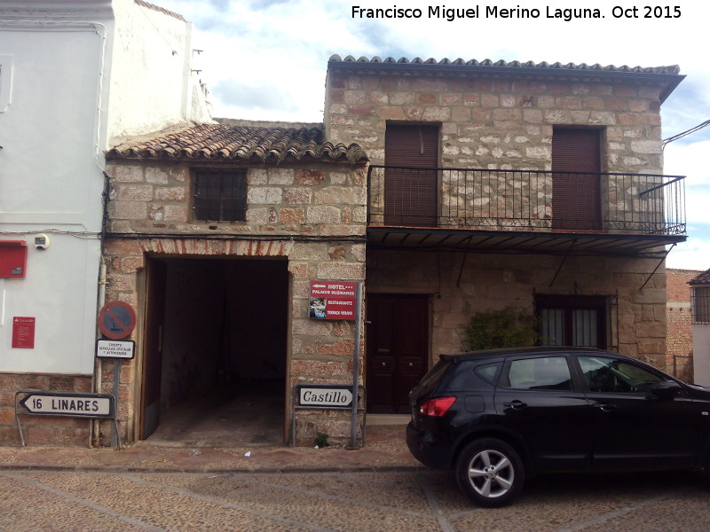 Casa de la Calle Fugitivos n 1 - Casa de la Calle Fugitivos n 1. Fachada de la Plaza Mayor