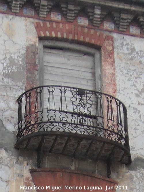 Edificio de la Calle Bernab Soriano n 4 - Edificio de la Calle Bernab Soriano n 4. Balcn