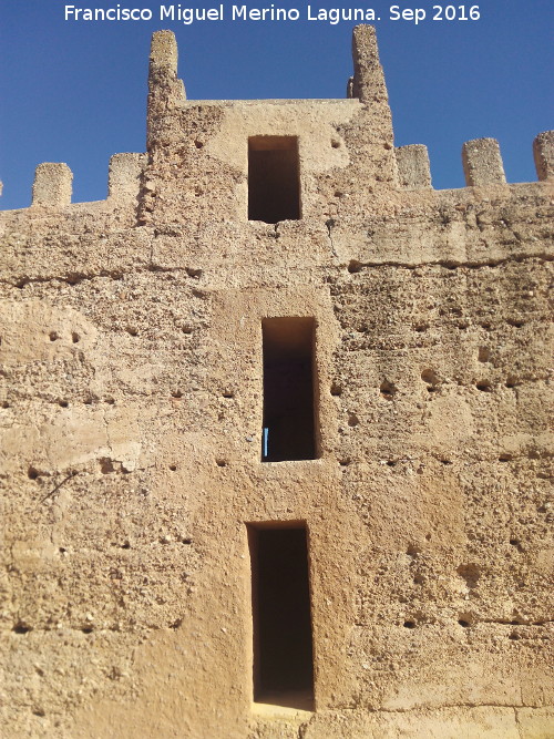 Castillo de Burgalimar - Castillo de Burgalimar. Torreón a intramuros