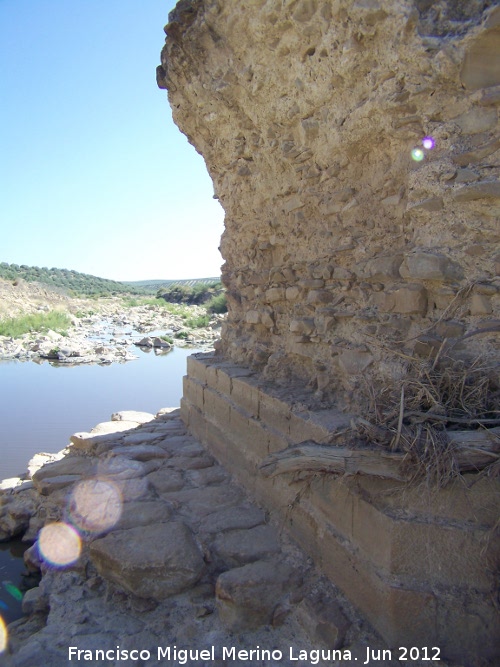 Puente Romano - Puente Romano. Sillares y suelo del cauce