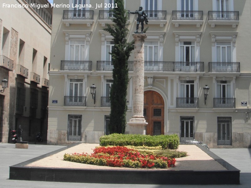 Monumento a Pizarro - Monumento a Pizarro. 