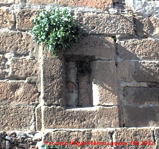 Iglesia de San Mateo - Iglesia de San Mateo. Ventanuco lateral