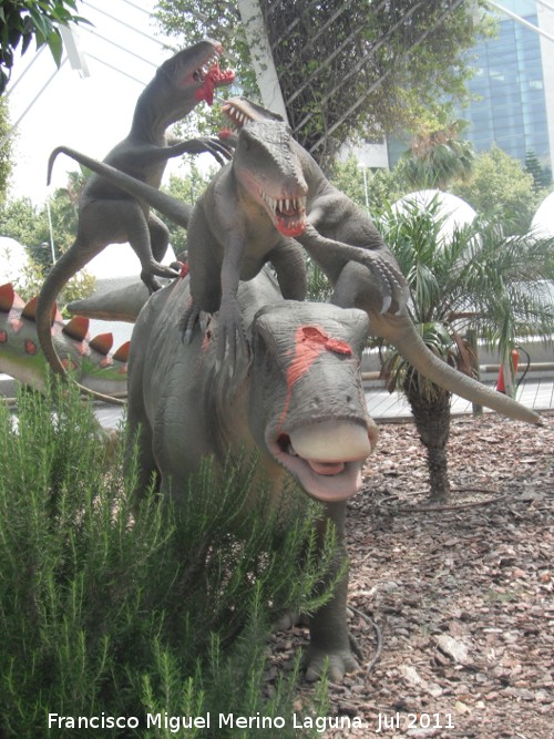 Velocirrptor - Velocirrptor. Atacando a un Iguanodn. Valencia