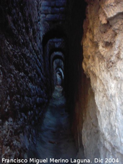 Santuario de Ntra Sra de Cuadros - Santuario de Ntra Sra de Cuadros. Acequia al lado de la ermita