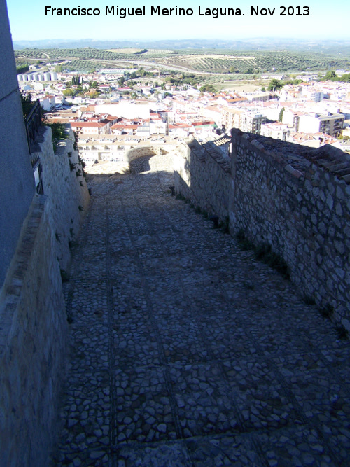 Castillo de la Villa. Muralla Oeste - Castillo de la Villa. Muralla Oeste. Adarve