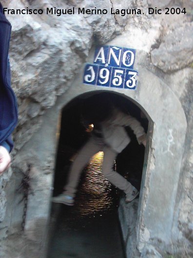 Molino del Batn - Molino del Batn. Acequia que lleva agua al molino