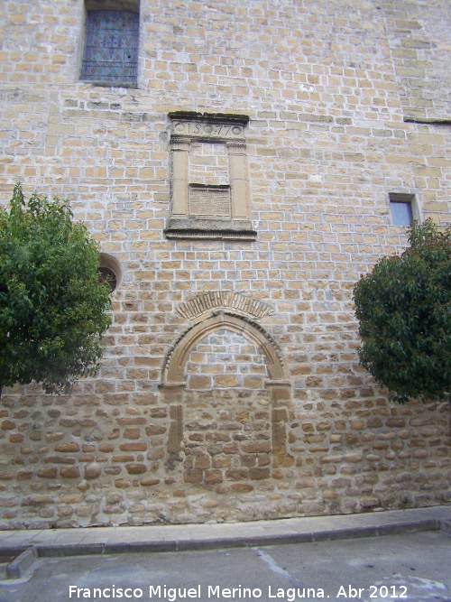 Iglesia de Santiago Apstol - Iglesia de Santiago Apstol. Lateral