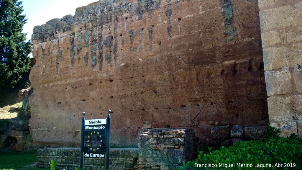 Tapial - Tapial. Muralla de Niebla