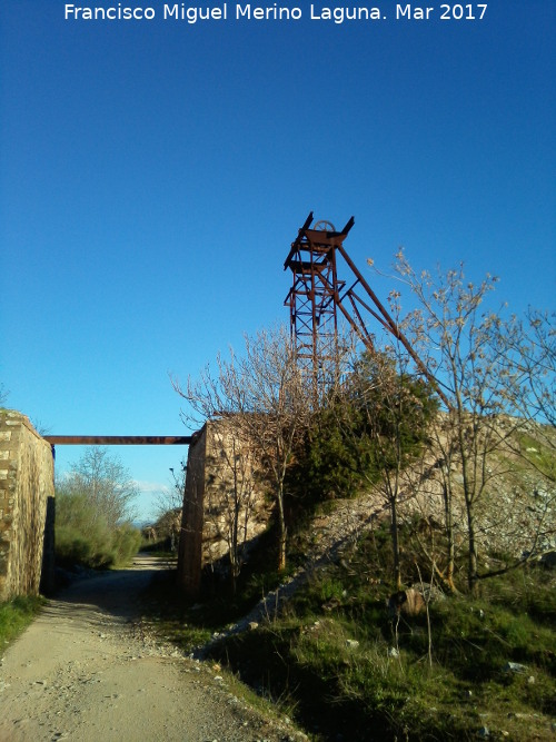 Pozo Rico - Pozo Rico. Puente y cabria