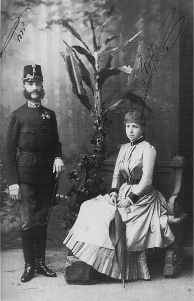 Alfonso XII - Alfonso XII. Alfonso XII y Maria Cristina. Wikipedia