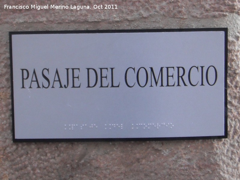 Pasaje del Comercio - Pasaje del Comercio. Placa en braile