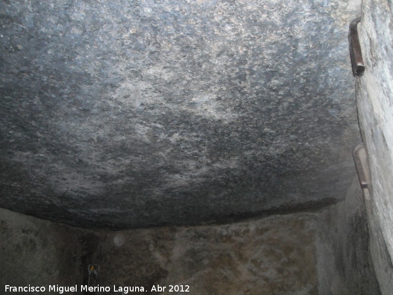 Dolmen de Menga - Dolmen de Menga. Cobija