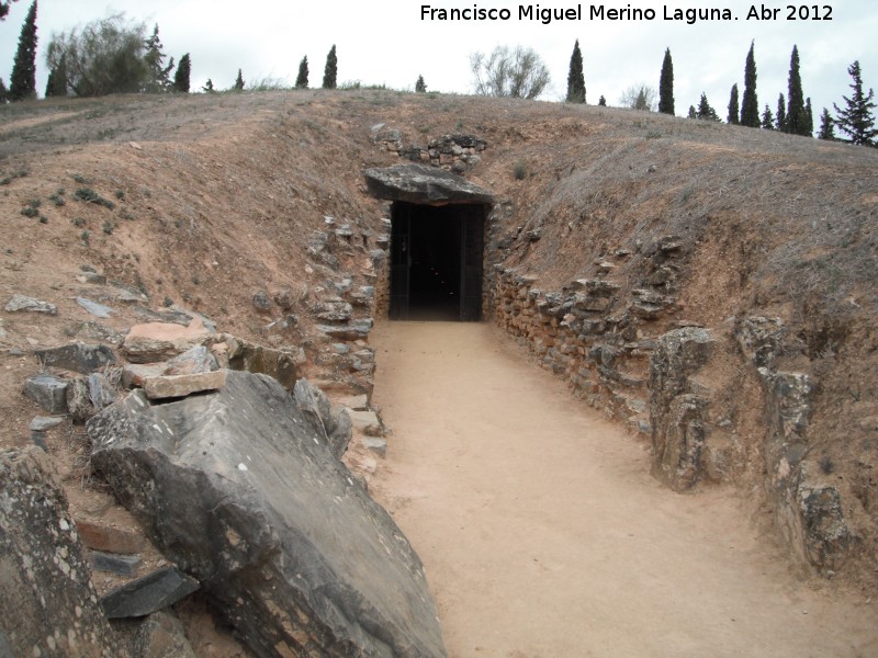 Dolmen del Romeral - Dolmen del Romeral. 