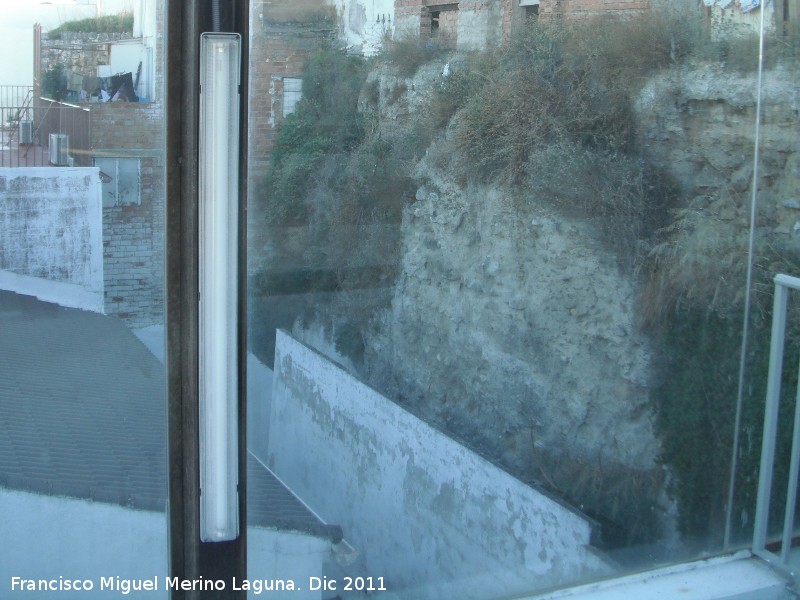 Muralla de Jan. Torren Oculto de la Puerta de Martos - Muralla de Jan. Torren Oculto de la Puerta de Martos. Lienzo de muralla desde el Torren Oculto