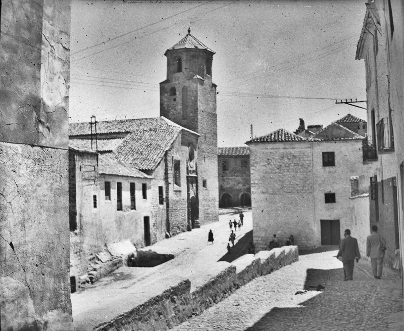 Calle Magdalena Alta - Calle Magdalena Alta. Foto antigua. Archivo IEG