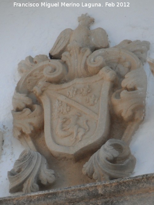 Casa de la Calle Pozo n 15 - Casa de la Calle Pozo n 15. Escudo