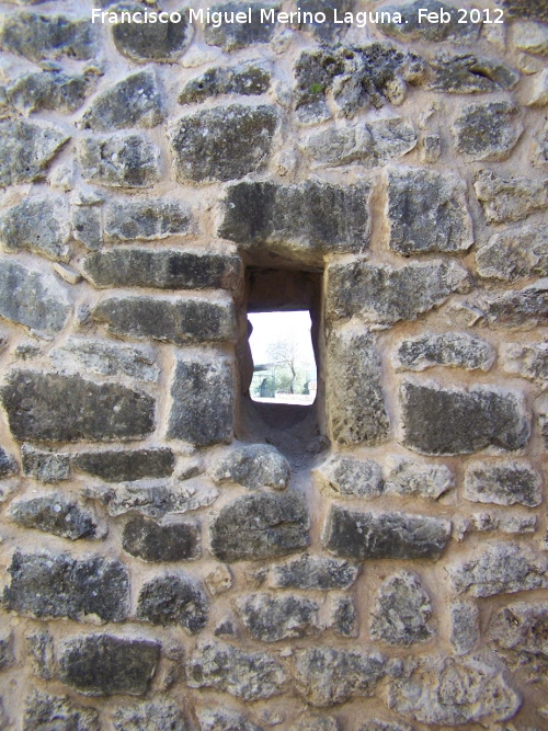 Castillo de la Consolacin o Espinosa - Castillo de la Consolacin o Espinosa. Ventanuco-Saetera de la puerta