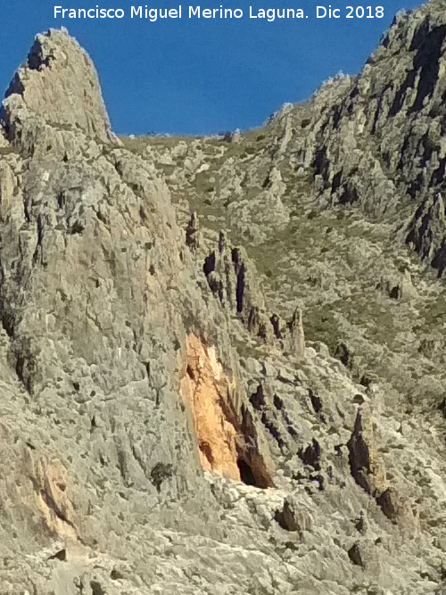 Cerro Cuevas del Aire - Cerro Cuevas del Aire. Abrigo