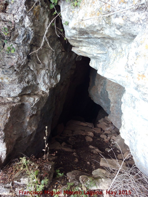 Cueva del Plato - Cueva del Plato. Entrada