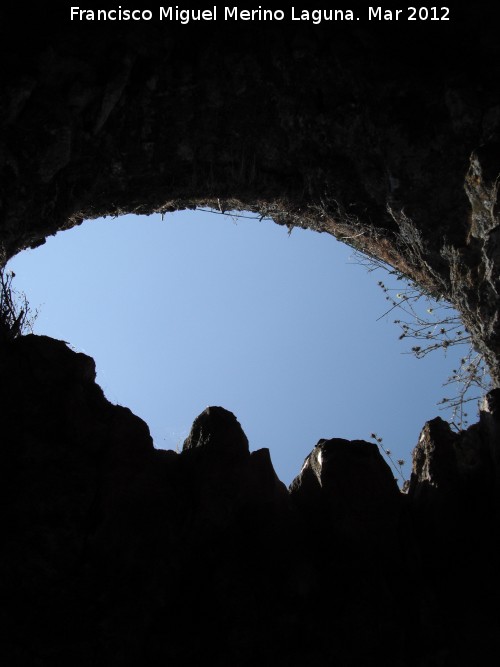 Aljibe romano del Cerro Maquiz - Aljibe romano del Cerro Maquiz. Hueco del techo