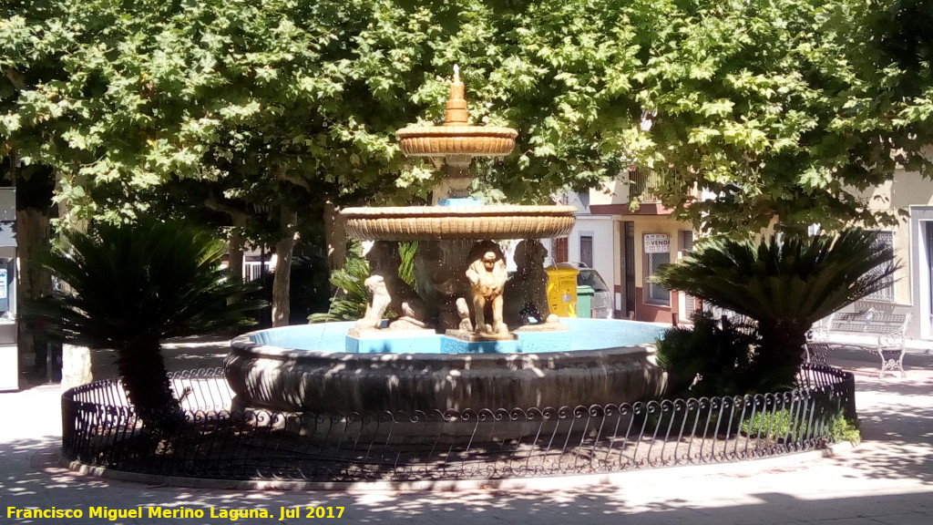 Fuente de la Plaza Primero de Mayo - Fuente de la Plaza Primero de Mayo. 