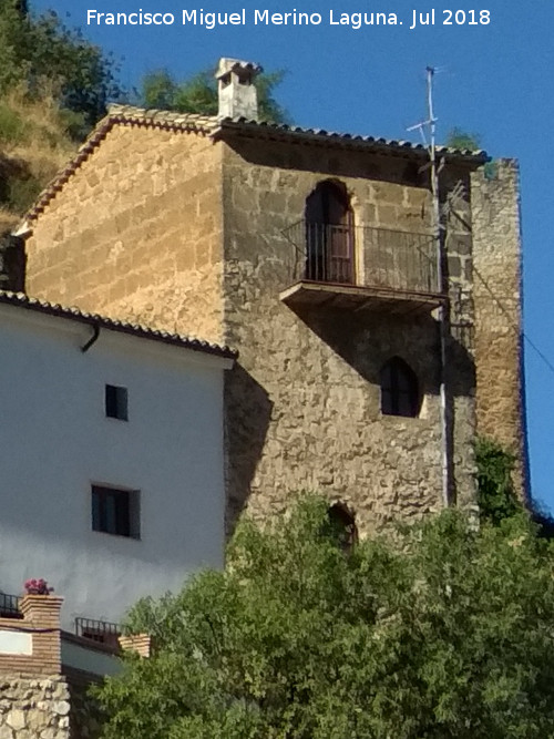 Castillo de la Yedra - Castillo de la Yedra. Torren del tercer anillo de murallas