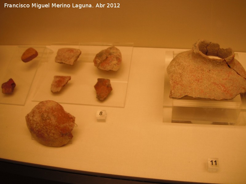 Loma del Cortijo Quemado - Loma del Cortijo Quemado. Cermica con pigmentacin de rojo almagra. Museo Municipal