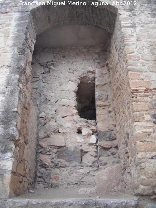 Alcazaba. Torre del Homenaje - Alcazaba. Torre del Homenaje. Arco