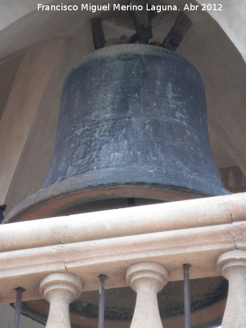 Alcazaba. Torre del Homenaje - Alcazaba. Torre del Homenaje. Campana