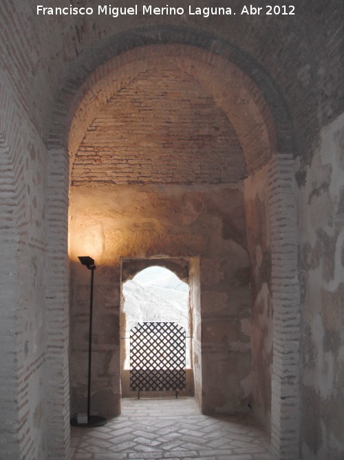 Alcazaba. Torre Blanca - Alcazaba. Torre Blanca. Ventana de herradura