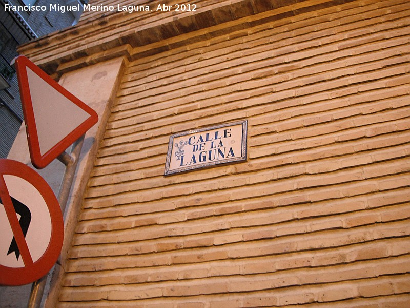 Calle de la Laguna - Calle de la Laguna. Placa