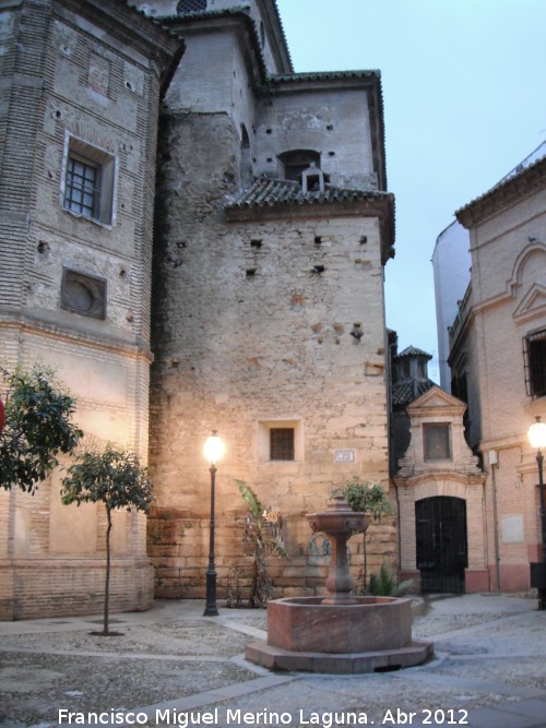 Plaza Virgen de los Remedios - Plaza Virgen de los Remedios. 