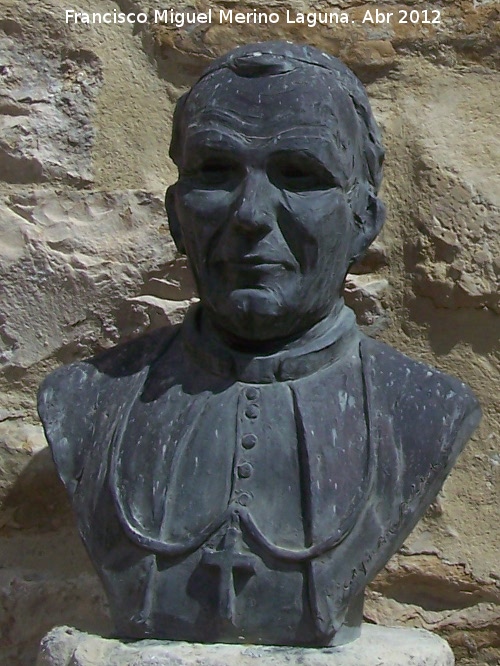 Monumento a Juan Pablo II - Monumento a Juan Pablo II. Busto