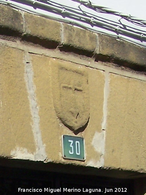 Casa de la Calle Puerta n 30 - Casa de la Calle Puerta n 30. Cruz