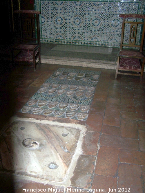 Mezquita Catedral. Capilla de San Simn y San Judas - Mezquita Catedral. Capilla de San Simn y San Judas. Tumbas