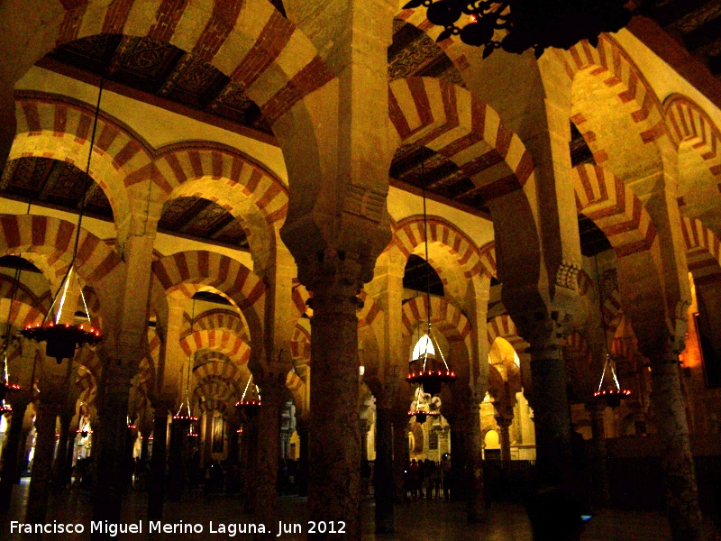 Mezquita Catedral. Ampliacin de al-Hakam II - Mezquita Catedral. Ampliacin de al-Hakam II. 