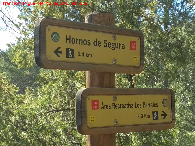Hornos - Hornos. Cartel en el Camino del Chorren