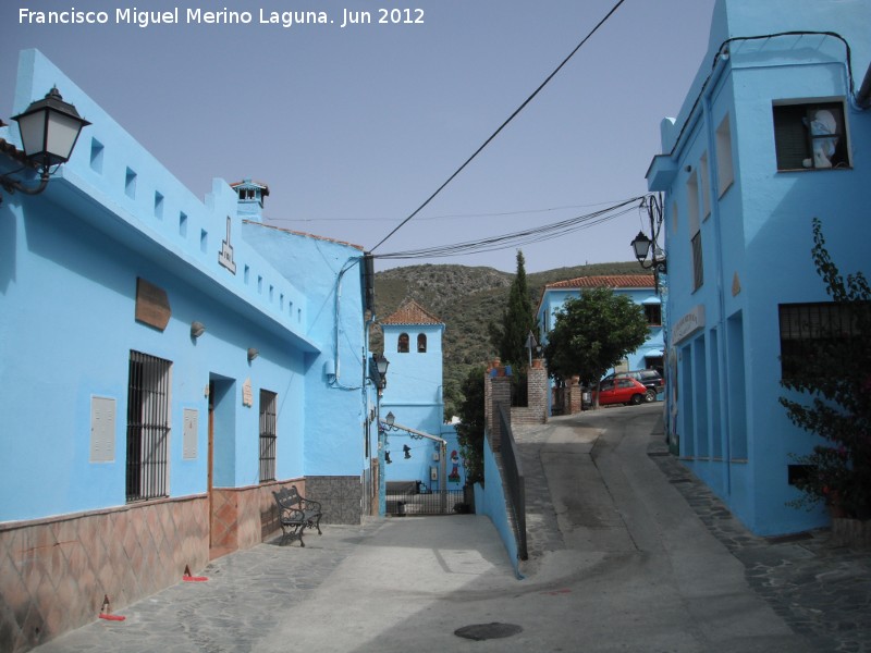Calle Iglesia - Calle Iglesia. En su interseccin con la Calle Real Fbrica de Hojalata