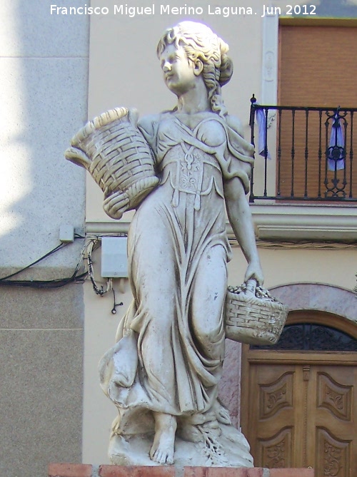 Monumento Homenaje a la Mujer - Monumento Homenaje a la Mujer. Estatua