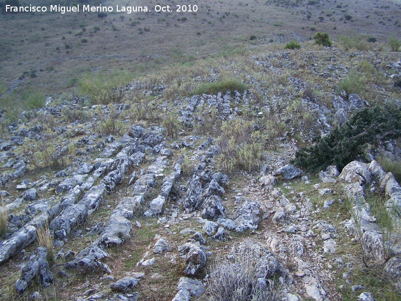 Llanos de la Sierra - Llanos de la Sierra. Afloramiento de los estratos calizos